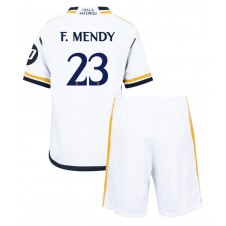 Real Madrid Ferland Mendy #23 Hjemmedraktsett Barn 2023-24 Kortermet (+ korte bukser)